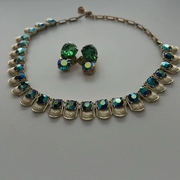 Vintage 1950s Coro Aurora Borealis AB Crystal Earrings and Necklace Set - Picture 7 of 7